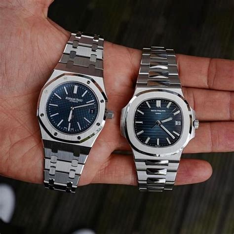 patek philippe nautilus vs royal oak|Patek Philippe Nautilus review.